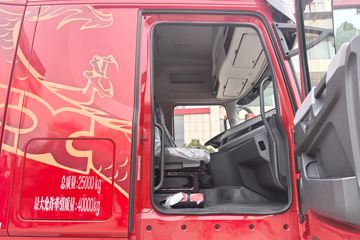 ���������콢KX ����ҫ�� 15.5L LNG 630���� 6X4 ����14�� ǣ����ͼƬ