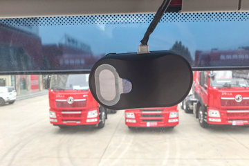 ���������콢KX ����ҫ�� 15.5L LNG 630���� 6X4 ����14�� ǣ����ͼƬ