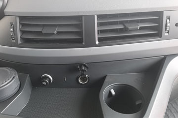 ���������콢KX ����ҫ�� 15.5L LNG 630���� 6X4 ����14�� ǣ����ͼƬ
