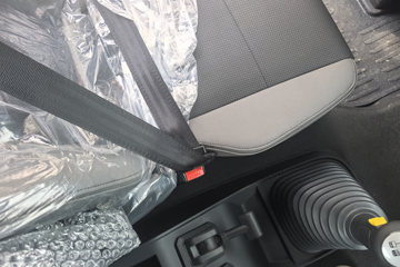 ���������콢KX ����ҫ�� 15.5L LNG 630���� 6X4 ����14�� ǣ����ͼƬ