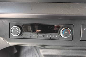 ���������콢KX ����ҫ�� 15.5L LNG 630���� 6X4 ����14�� ǣ����ͼƬ