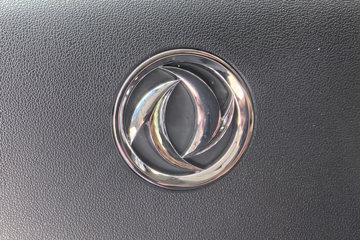 ���������콢KX ����ҫ�� 15.5L LNG 630���� 6X4 ����14�� ǣ����ͼƬ