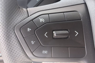 ���������콢KX ����ҫ�� 15.5L LNG 630���� 6X4 ����14�� ǣ����ͼƬ