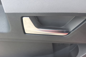 ���������콢KX ����ҫ�� 15.5L LNG 630���� 6X4 ����14�� ǣ����ͼƬ
