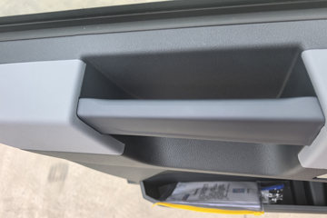 ���������콢KX ����ҫ�� 15.5L LNG 630���� 6X4 ����14�� ǣ����ͼƬ