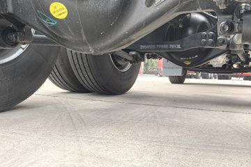 ���������콢KX ����ҫ�� 15.5L LNG 630���� 6X4 ����14�� ǣ����ͼƬ