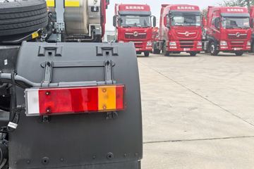 ���������콢KX ����ҫ�� 15.5L LNG 630���� 6X4 ����14�� ǣ����ͼƬ
