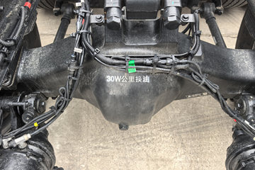 ���������콢KX ����ҫ�� 15.5L LNG 630���� 6X4 ����14�� ǣ����ͼƬ