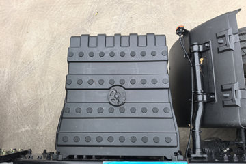���������콢KX ����ҫ�� 15.5L LNG 630���� 6X4 ����14�� ǣ����ͼƬ