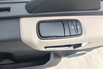 ��������KL ������ 6X4 ���綯ǣ���� ����ʱ��400kWhͼƬ