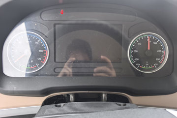 ��������KL ������ 6X4 ���綯ǣ���� ����ʱ��400kWhͼƬ