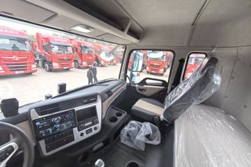 ��������KL ������ 6X4 ���綯ǣ���� ����ʱ��400kWhͼƬ