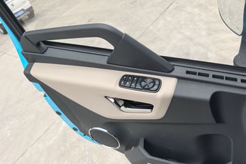 ��������KL ������ 6X4 ���綯ǣ���� ����ʱ��400kWhͼƬ