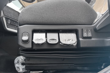 ��������KL ������ 6X4 ���綯ǣ���� ����ʱ��400kWhͼƬ