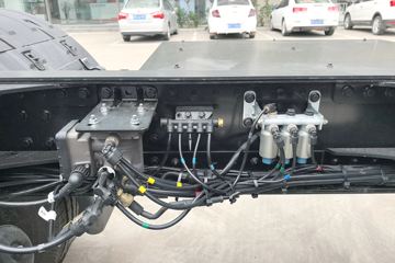 ��������KL ������ 6X4 ���綯ǣ���� ����ʱ��400kWhͼƬ