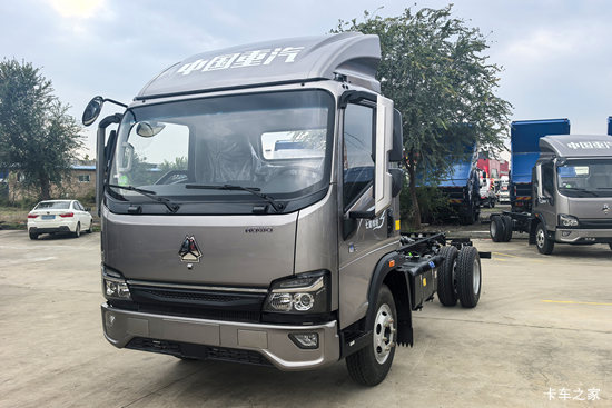 ����HOWO�Ῠ���� 2025�� 2.5L���� 180���� �й�����12�� 4.15�׵�����ʽ�Ῠ