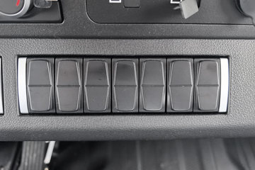 ����HOWO���� 2025�� 2.3L���� 148���� �й�����8�� 4.15�׵�����ʽ�ῨͼƬ