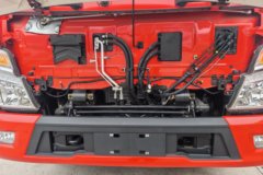 东风福瑞卡F6 155马力 4X2 平板运输车