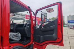 东风福瑞卡F6 155马力 4X2 平板运输车