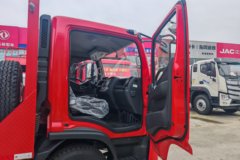 东风福瑞卡F6 155马力 4X2 平板运输车