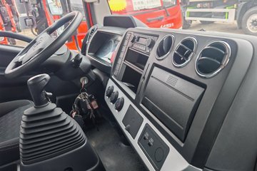 ���縣��F6 155���� 4X2 ƽ�����䳵ͼƬ