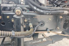 东风福瑞卡F6 155马力 4X2 平板运输车