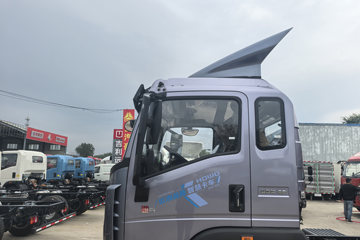 ����HOWO G5X 4.6L���� 240���� 4X2 �й�����10�� 5.2���Ű������ػ���ͼƬ