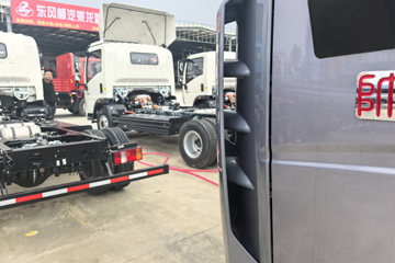 ����HOWO G5X 4.6L���� 240���� 4X2 �й�����10�� 5.2���Ű������ػ���ͼƬ