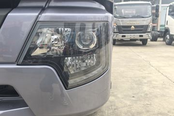 ����HOWO G5X 4.6L���� 240���� 4X2 �й�����10�� 5.2���Ű������ػ���ͼƬ