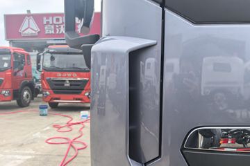 ����HOWO G5X 4.6L���� 240���� 4X2 �й�����10�� 5.2���Ű������ػ���ͼƬ