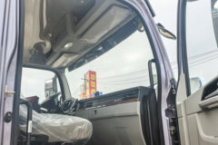 重汽HOWO G5X 4.6L柴油 240马力 4X2 中国重汽10档 5.2米排半栏板载货车