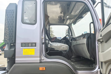 ����HOWO G5X 4.6L���� 240���� 4X2 �й�����10�� 5.2���Ű������ػ���ͼƬ