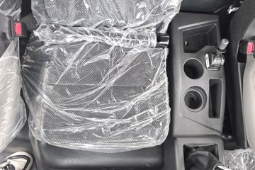 ����HOWO G5X 4.6L���� 240���� 4X2 �й�����10�� 5.2���Ű������ػ���ͼƬ