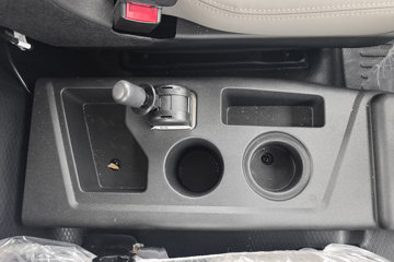 ����HOWO G5X 4.6L���� 240���� 4X2 �й�����10�� 5.2���Ű������ػ���ͼƬ