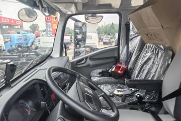 ����HOWO G5X 4.6L���� 240���� 4X2 �й�����10�� 5.2���Ű������ػ���ͼƬ