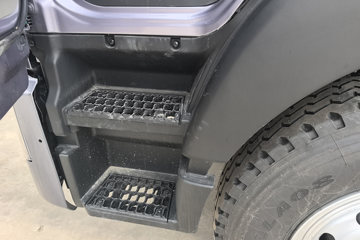 ����HOWO G5X 4.6L���� 240���� 4X2 �й�����10�� 5.2���Ű������ػ���ͼƬ