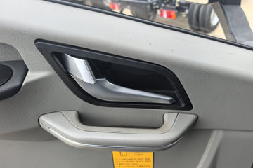 ����HOWO G5X 4.6L���� 240���� 4X2 �й�����10�� 5.2���Ű������ػ���ͼƬ