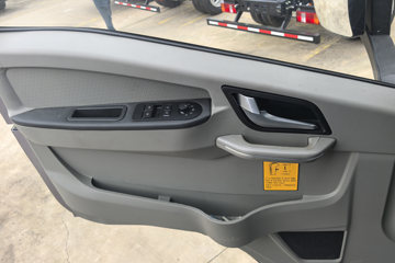 ����HOWO G5X 4.6L���� 240���� 4X2 �й�����10�� 5.2���Ű������ػ���ͼƬ