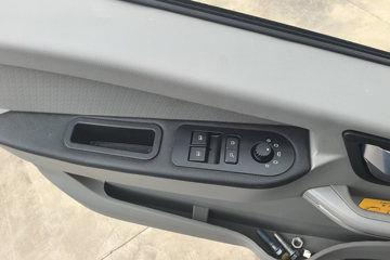 ����HOWO G5X 4.6L���� 240���� 4X2 �й�����10�� 5.2���Ű������ػ���ͼƬ