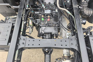 ����HOWO G5X 4.6L���� 240���� 4X2 �й�����10�� 5.2���Ű������ػ���ͼƬ