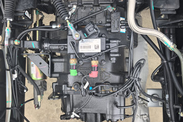 ����HOWO G5X 4.6L���� 240���� 4X2 �й�����10�� 5.2���Ű������ػ���ͼƬ