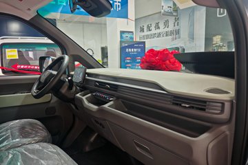 Զ������F3E 2025���ǻ۰� Һɲ 3.82�׵��Ŵ��綯����΢�� ����ʱ��56kWhͼƬ