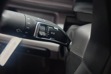 Զ������F3E 2025���ǻ۰� Һɲ 3.82�׵��Ŵ��綯����΢�� ����ʱ��56kWhͼƬ