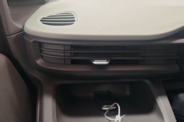 Զ������F3E 2025���ǻ۰� Һɲ 3.82�׵��Ŵ��綯����΢�� ����ʱ��56kWhͼƬ