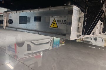 Զ������F3E 2025���ǻ۰� Һɲ 3.82�׵��Ŵ��綯����΢�� ����ʱ��56kWhͼƬ