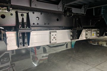 Զ������F3E 2025���ǻ۰� Һɲ 3.82�׵��Ŵ��綯����΢�� ����ʱ��56kWhͼƬ