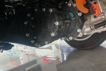 Զ������F3E 2025���ǻ۰� Һɲ 3.82�׵��Ŵ��綯����΢�� ����ʱ��56kWhͼƬ