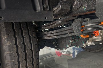 Զ������F3E 2025���ǻ۰� Һɲ 3.82�׵��Ŵ��綯����΢�� ����ʱ��56kWhͼƬ