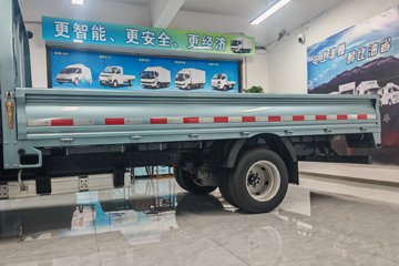 Զ������F3E 2025���ǻ۰� Һɲ 3.82�׵��Ŵ��綯����΢�� ����ʱ��56kWhͼƬ