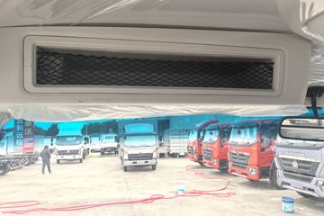 ����HOWO�Ῠ���� 4.15�׵��Ŵ��綯��ʽ�Ῠ �й�����100.87kWhͼƬ